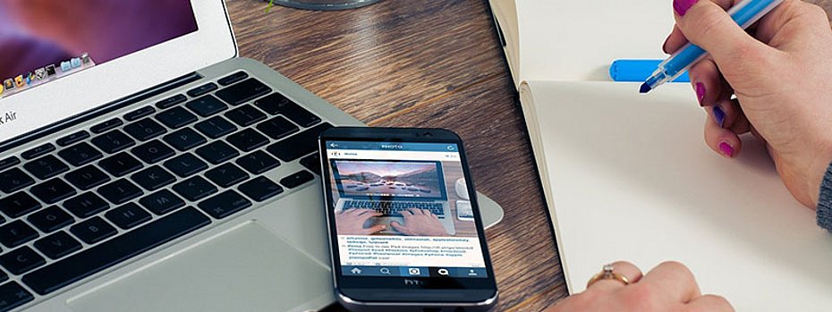 Media data online booking