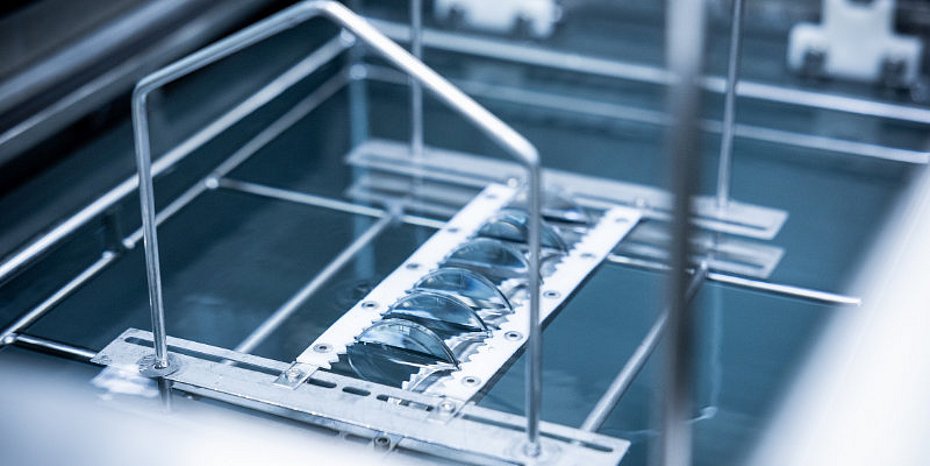 Ultra-fine and high-purity cleaning High-tech industries