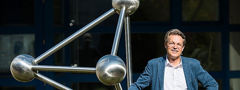 Laser-structured surfaces new properties Materials