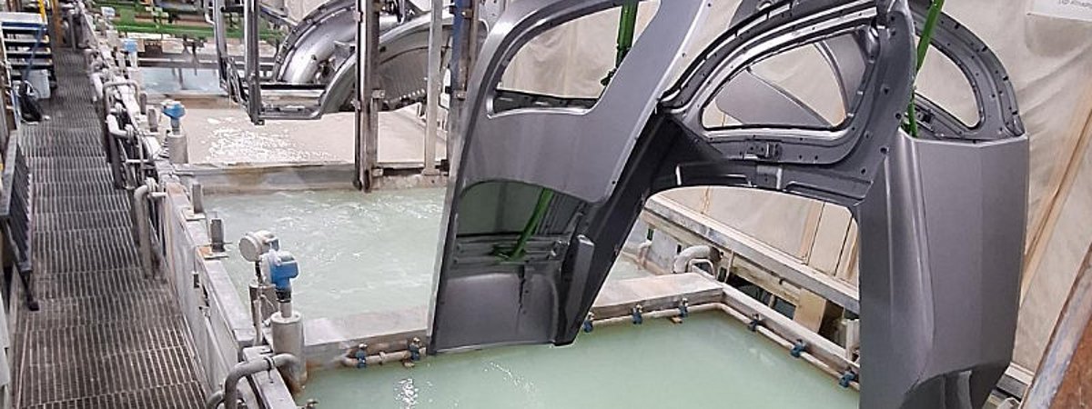 Low-temperature surfactant immersion degreasing Henkel Bonderite C-AD 20202