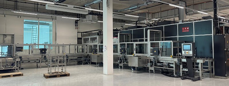 Ultra-Fine Cleaning System for High-Purity Components