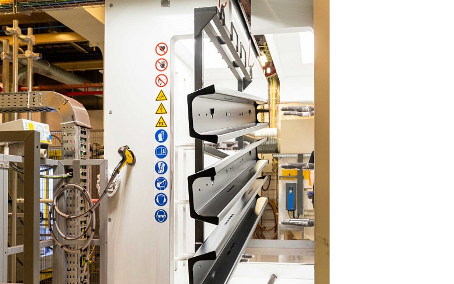 Powder coating system Trailer couplings