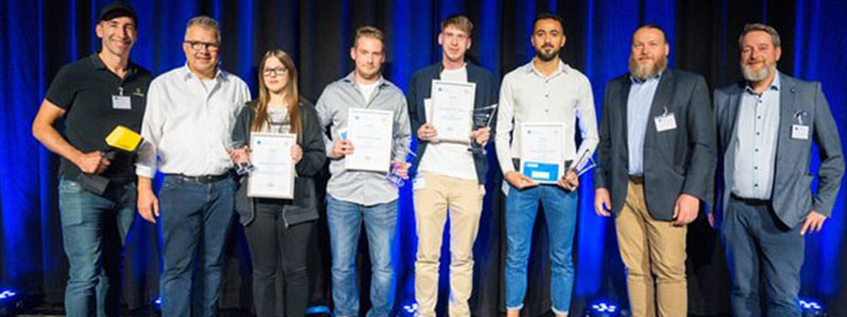 QIB Trainee Award 2023 presentation "Everyone needs a powder award"