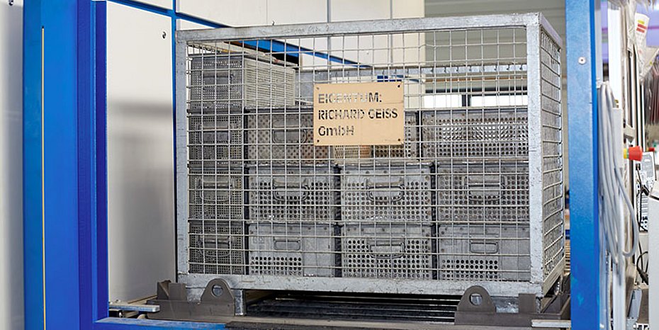 Wage degreasing Richard Geiss automotive supplier components