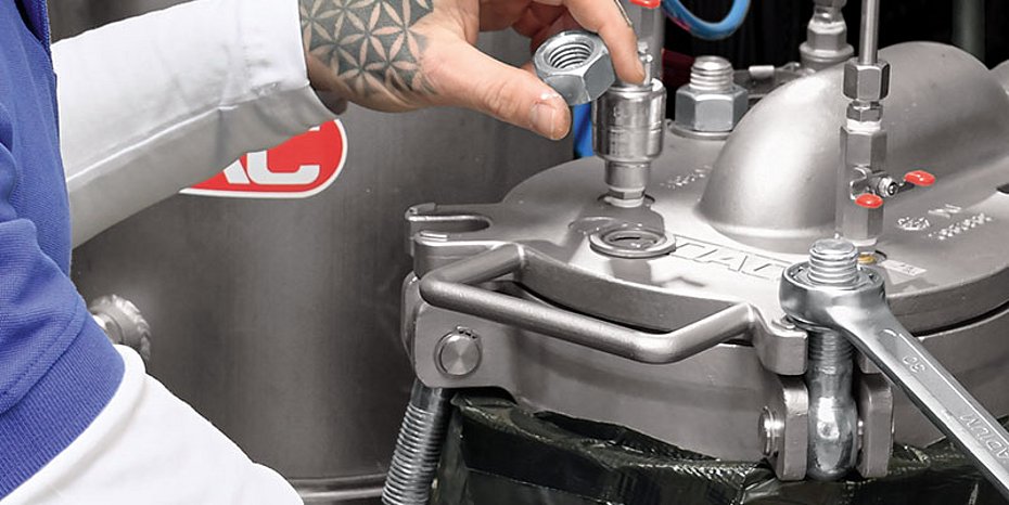 Correct filter selection industrial parts cleaning