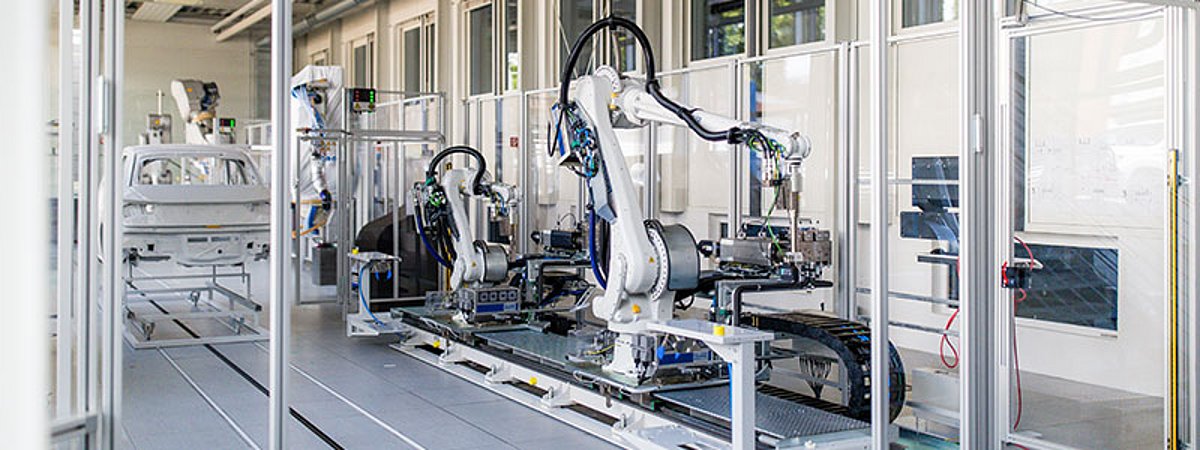 Dürr Training Center Sealing Robot Courses Paint and Thick Material Application