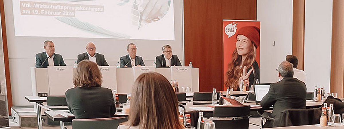 VdL annual press conference Economic figures for the paint industry 2023