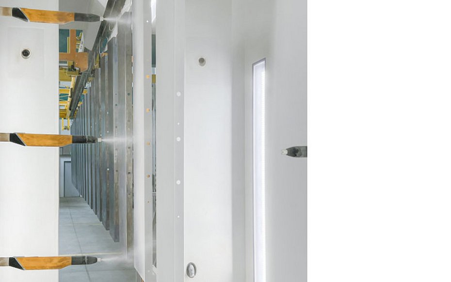 Coating System for Large Parts: Liquid Paint and Powder Coatings