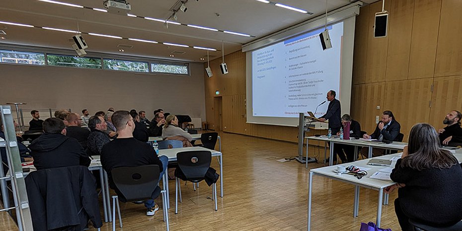 Conference Training and Further Education Coating Technology GDS1