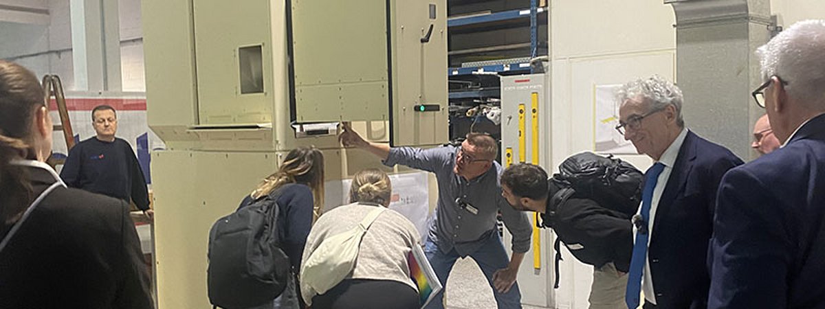 BearLite Workshop Adphos battery production